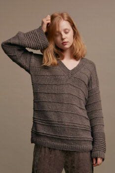 Pullover TOUCH OF TAUPE made with WOOLADDICTS EARTH